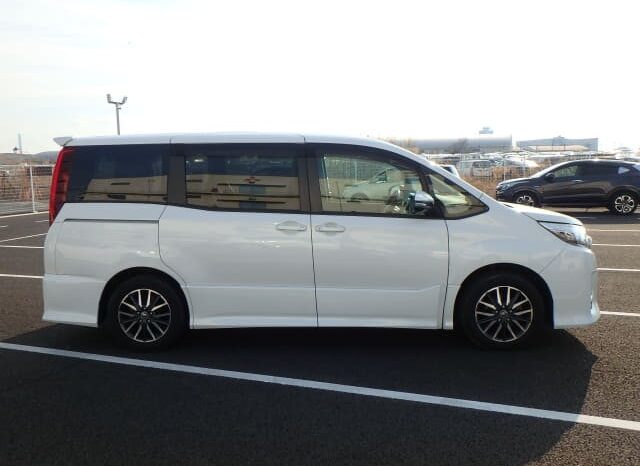 
								2017 Toyota Noah SI 2.0L full									