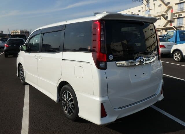 
								2017 Toyota Noah SI 2.0L full									