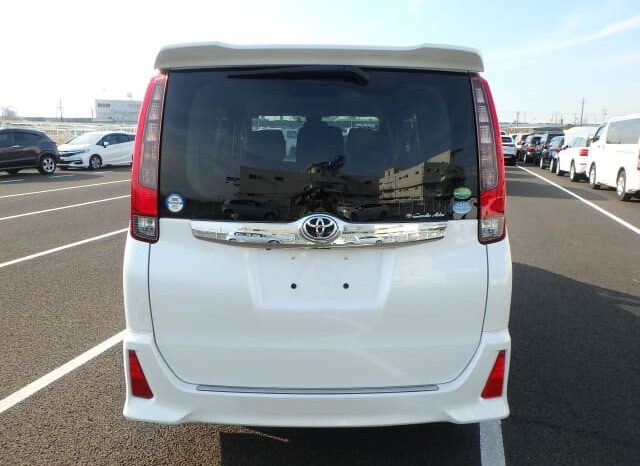 
								2017 Toyota Noah SI 2.0L full									