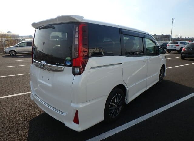 
								2017 Toyota Noah SI 2.0L full									