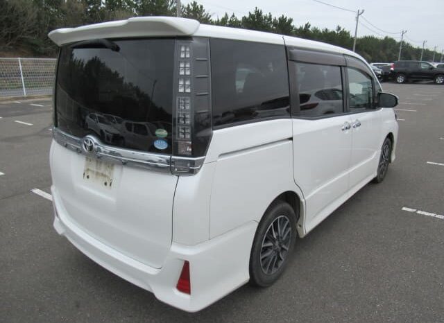
								2017 Toyota Voxy ZS Kirameki 2.0L full									