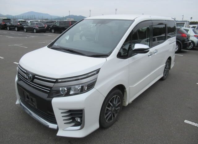 
								2017 Toyota Voxy ZS Kirameki 2.0L full									