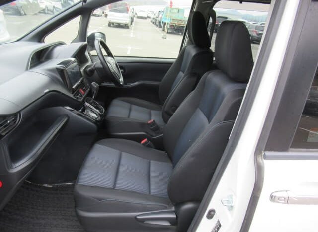 
								2017 Toyota Voxy ZS Kirameki 2.0L full									