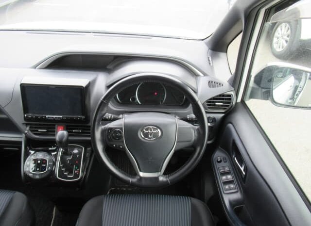 
								2017 Toyota Voxy ZS Kirameki 2.0L full									