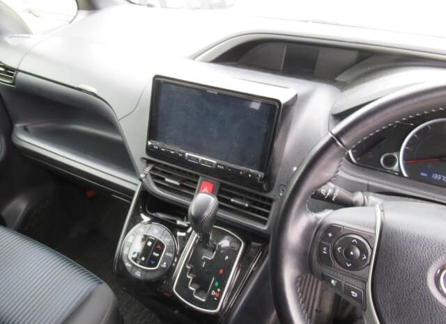 
								2017 Toyota Voxy ZS Kirameki 2.0L full									