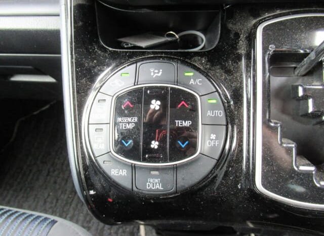 
								2017 Toyota Voxy ZS Kirameki 2.0L full									