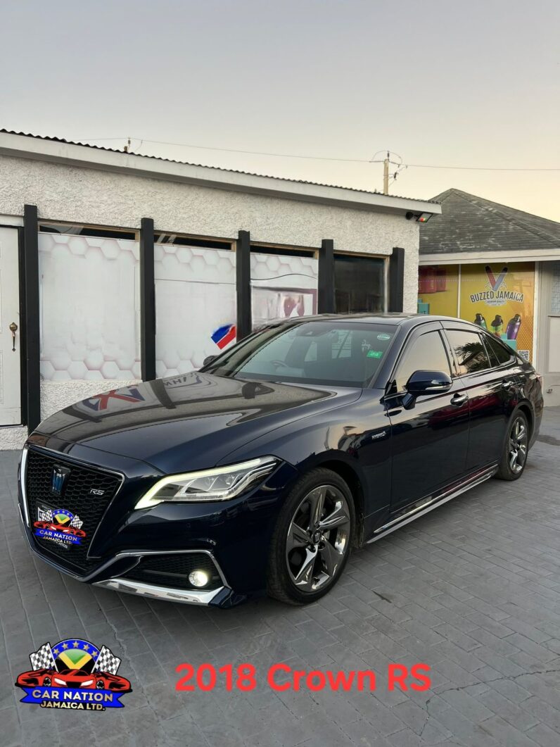 
								2018 Toyota Crown RS 2.5L full									