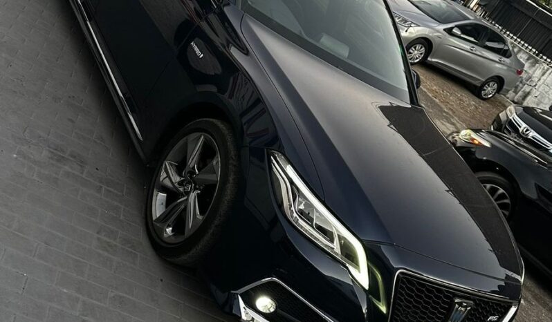 
								2018 Toyota Crown RS 2.5L full									