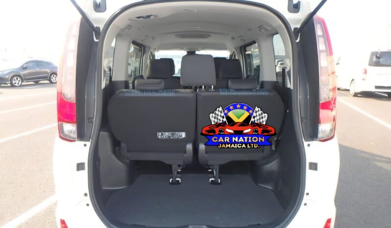
								2017 Toyota Noah SI 2.0L full									