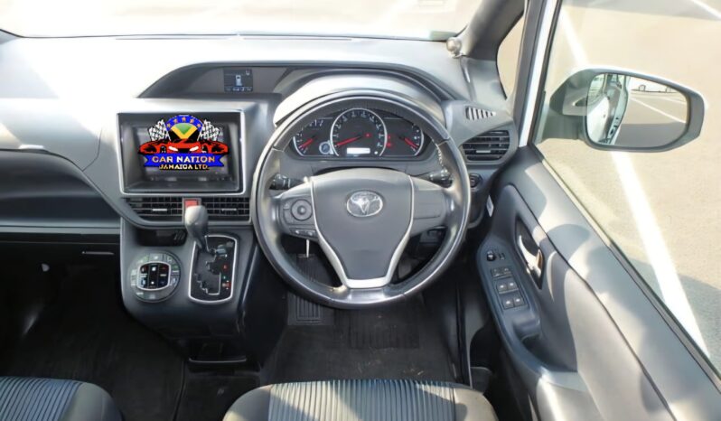 
								2017 Toyota Noah SI 2.0L full									