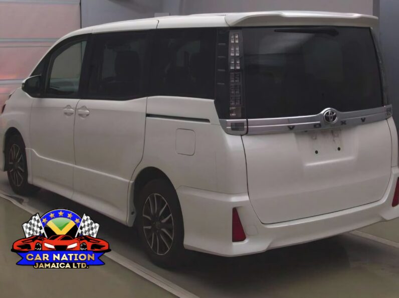 
								2017 Toyota Voxy ZS Kirameki 2.0L full									