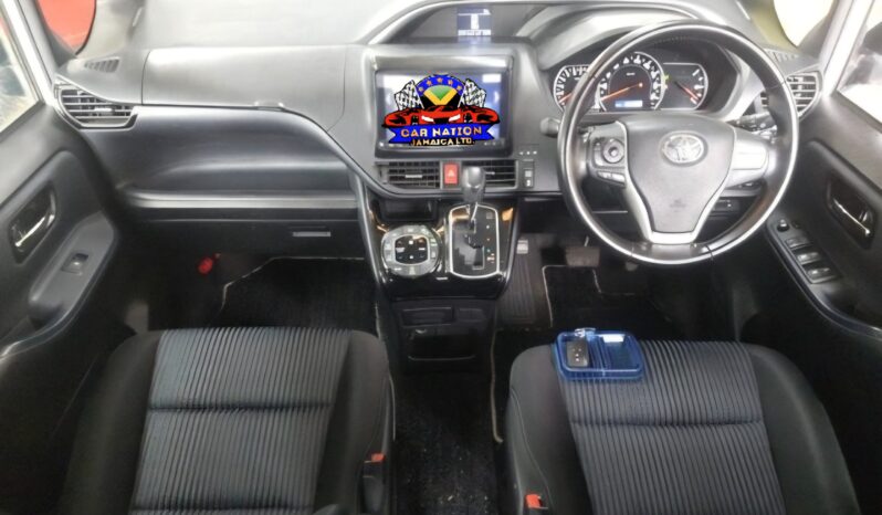 
								2017 Toyota Voxy ZS Kirameki 2.0L full									