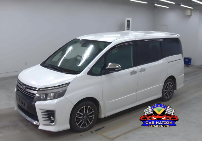 
								2017 Toyota Voxy ZS Kirameki 2.0L full									