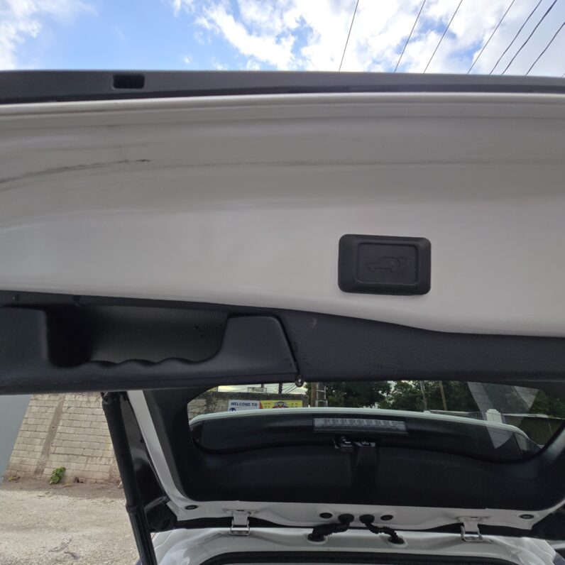 
								2020 Toyota Rav4 XLE Modellista Edition 2.5L full									