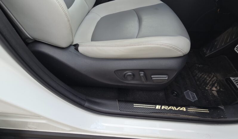 
								2020 Toyota Rav4 XLE Modellista Edition 2.5L full									