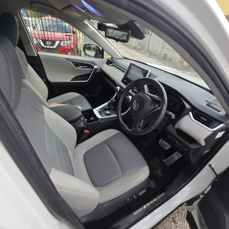 
								2020 Toyota Rav4 XLE Modellista Edition 2.5L full									