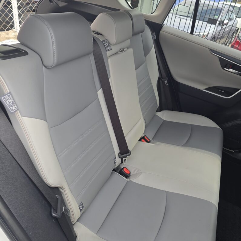 
								2020 Toyota Rav4 XLE Modellista Edition 2.5L full									