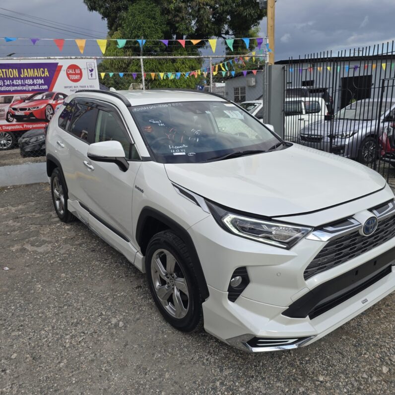 
								2020 Toyota Rav4 XLE Modellista Edition 2.5L full									