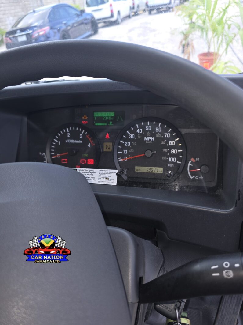 
								2017 Isuzu Forward Refrigerated Box Truck 5.2L 4HK1 full									