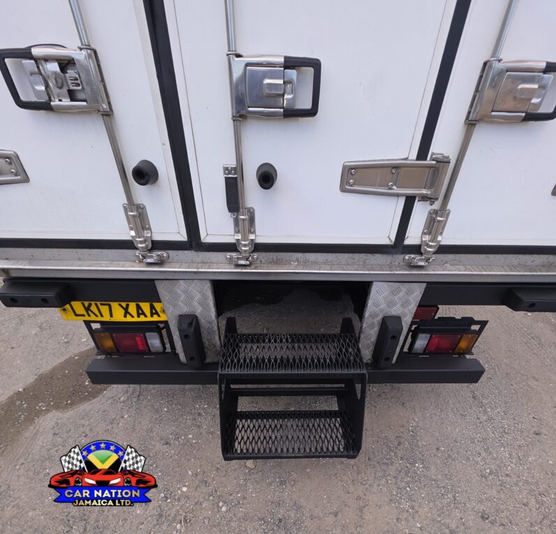 
								2017 Isuzu Forward Refrigerated Box Truck 5.2L 4HK1 full									