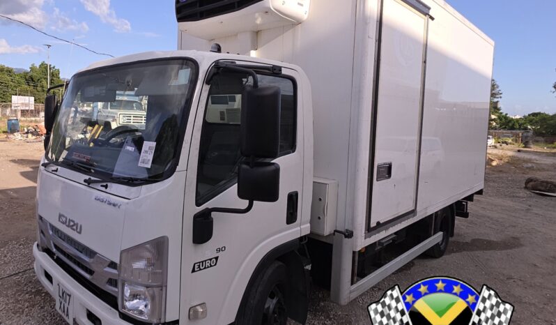 
								2017 Isuzu Forward Refrigerated Box Truck 5.2L 4HK1 full									