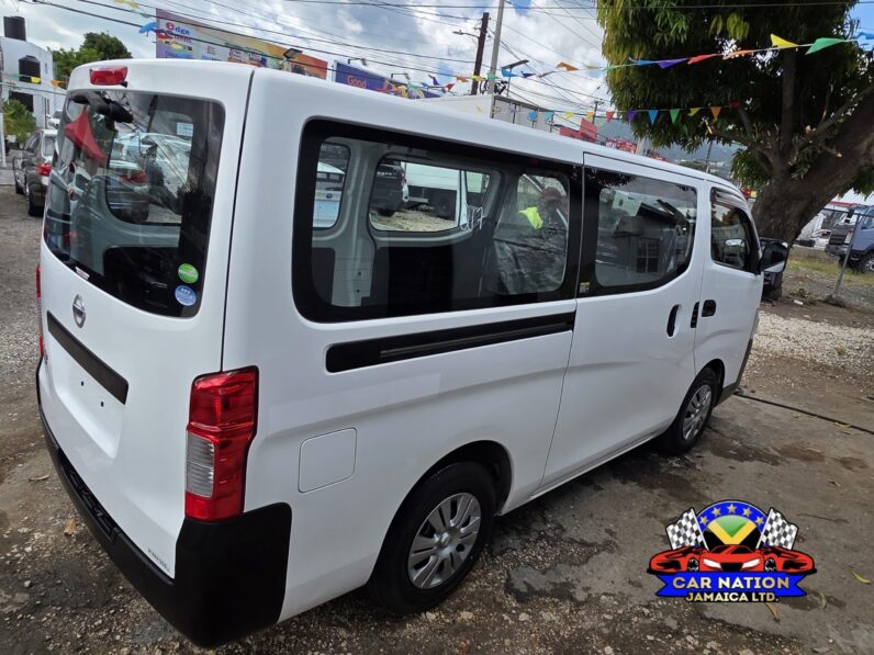 
								2017 Nissan Caravan NV350 full									