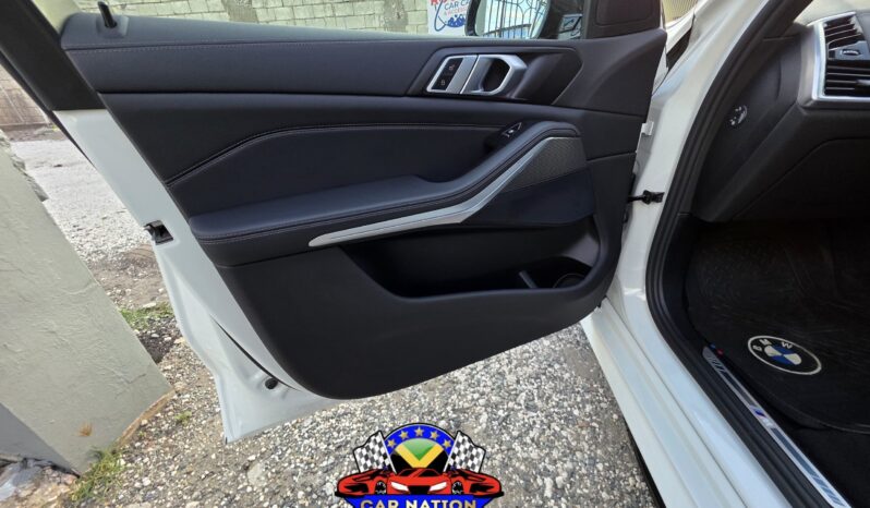 
								2022 BMW X5 35d M SPORT (AIR SUSPENSION & PANARAMIC ROOF) full									