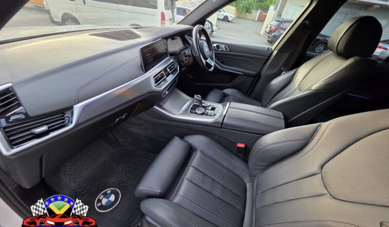 
								2022 BMW X5 35d M SPORT (AIR SUSPENSION & PANARAMIC ROOF) full									