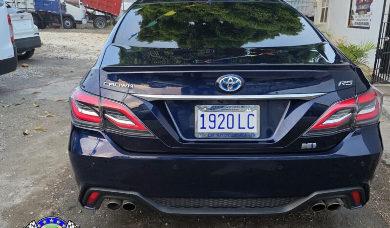 
								2018 Toyota Crown RS 2.5L full									