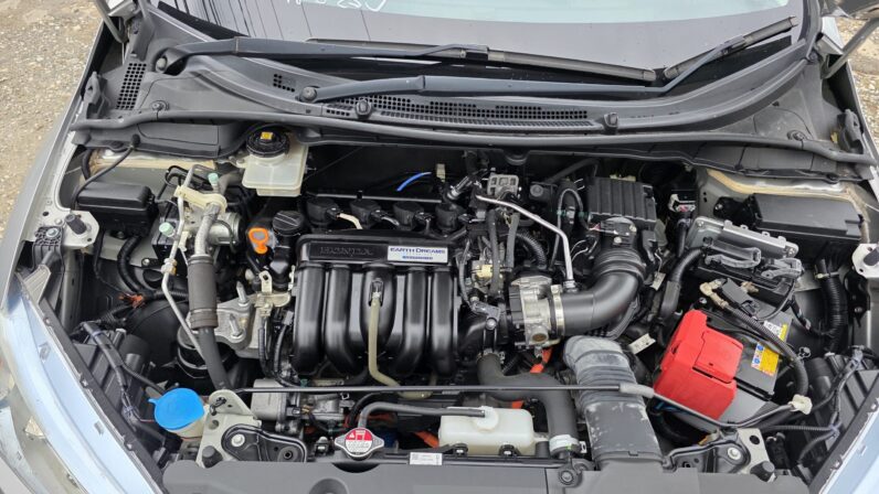 
								2015 Honda Grace 1.5L EX full									