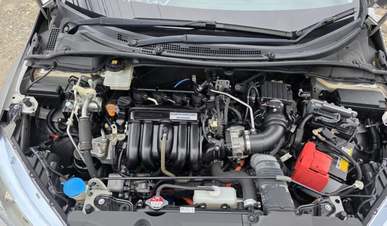
								2015 Honda Grace 1.5L EX full									