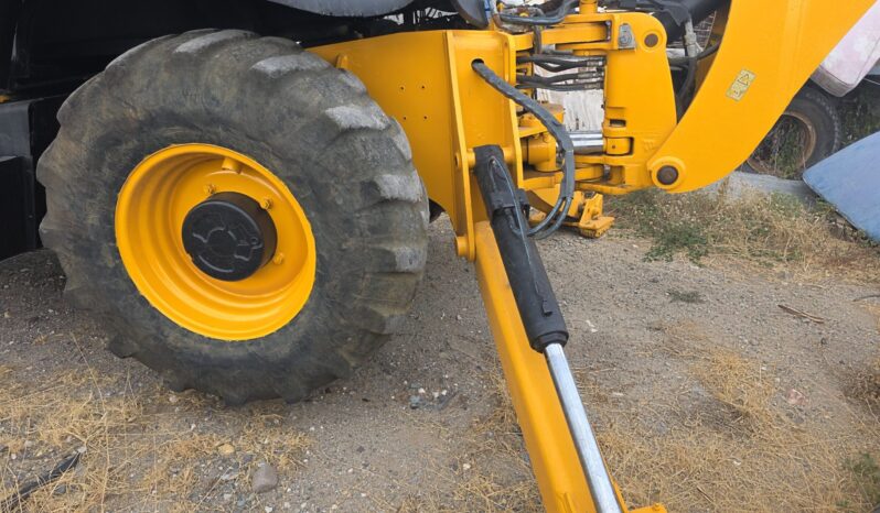 
								2012 JCB Backhoe 3CX full									