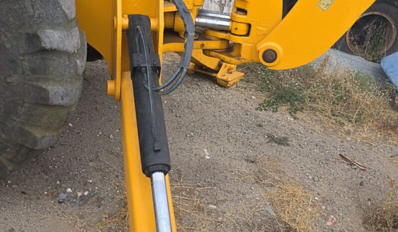 
								2012 JCB Backhoe 3CX full									