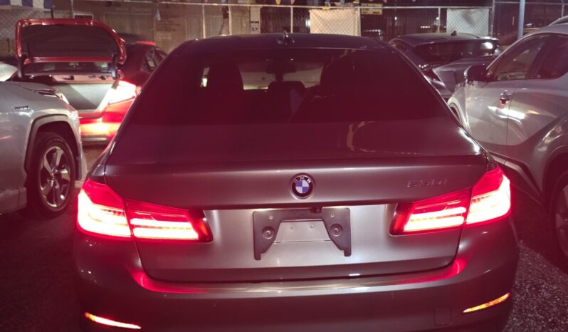
								2018 BMW 530I Luxury Line (Sunroof) full									