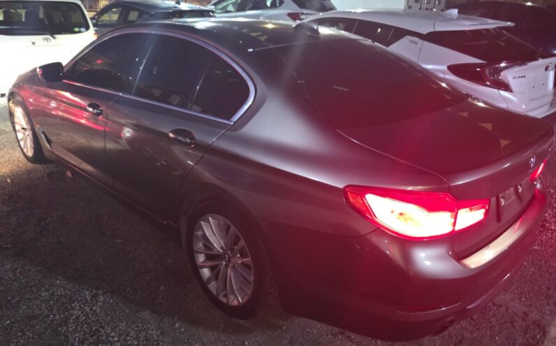 
								2018 BMW 530I Luxury Line (Sunroof) full									