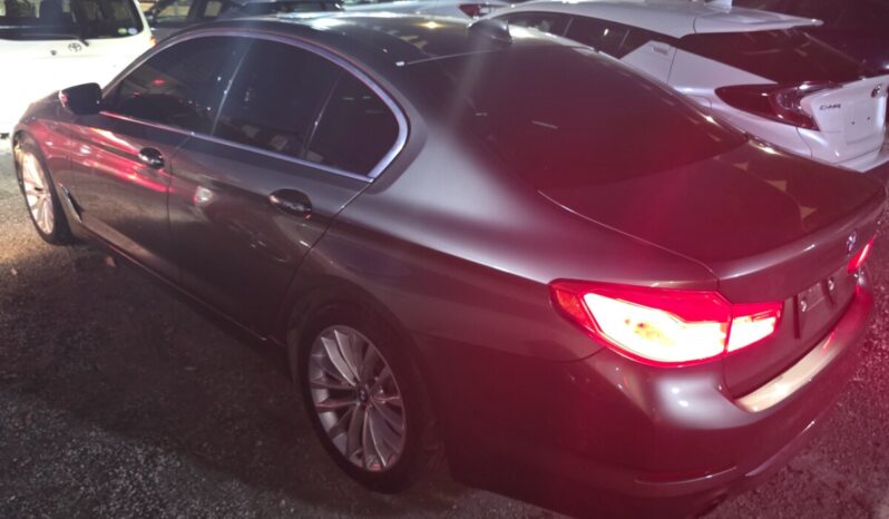 
								2018 BMW 530I Luxury Line (Sunroof) full									
