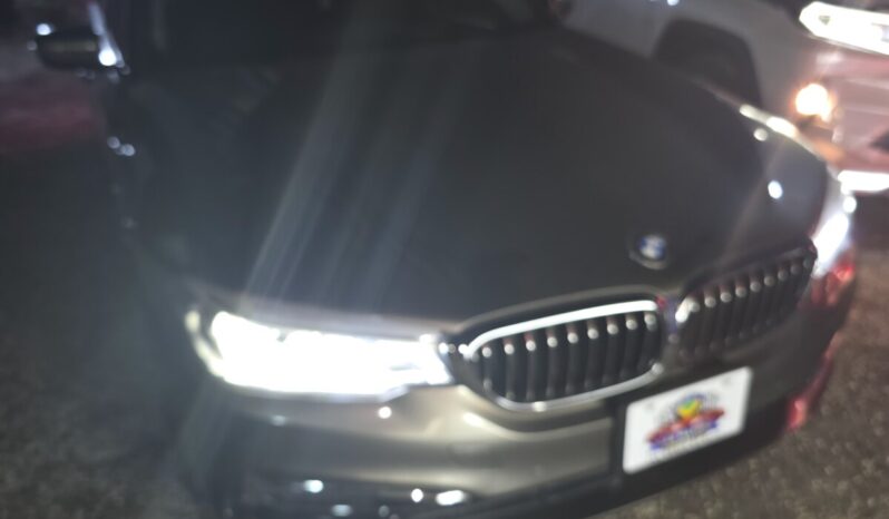 
								2018 BMW 530I Luxury Line (Sunroof) full									