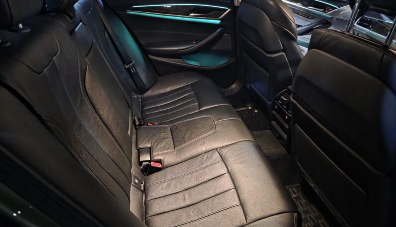 
								2018 BMW 530I Luxury Line (Sunroof) full									