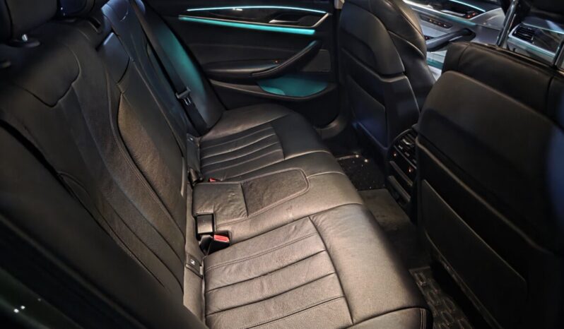 
								2018 BMW 530I Luxury Line (Sunroof) full									