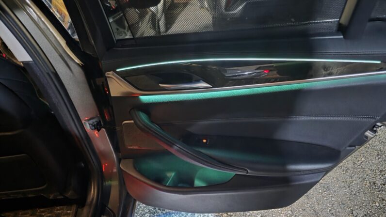
								2018 BMW 530I Luxury Line (Sunroof) full									