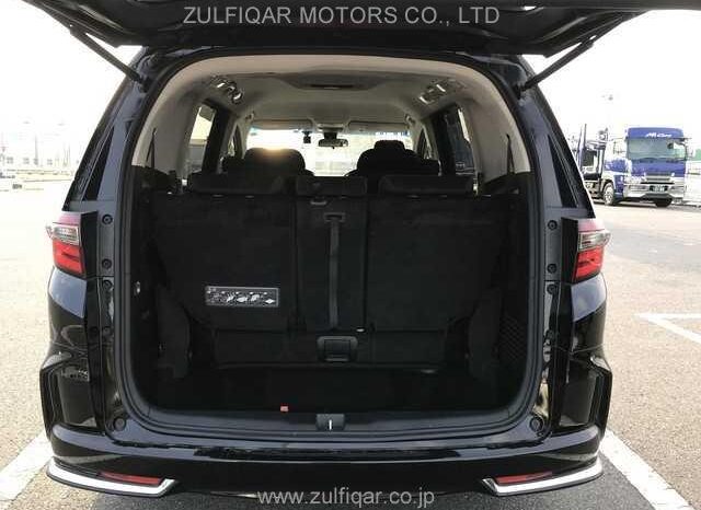 
								2018 Honda Odyssey 2.4 Absolute EX full									