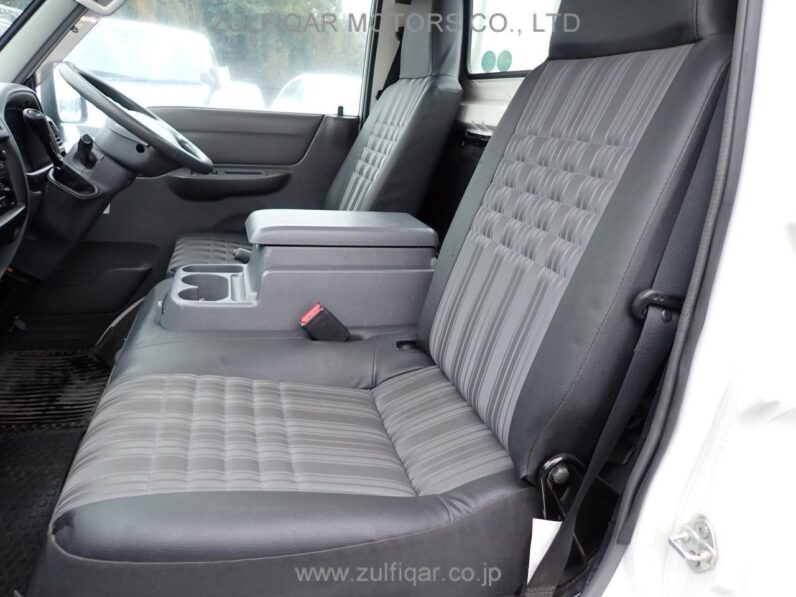 
								2018 Mazda Bongo truck full									