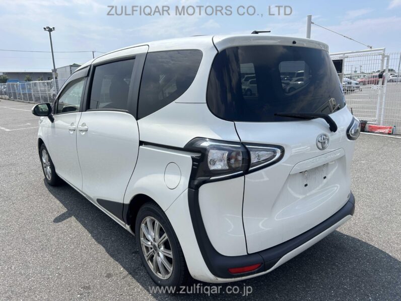
								2019 Toyota Sienta full									