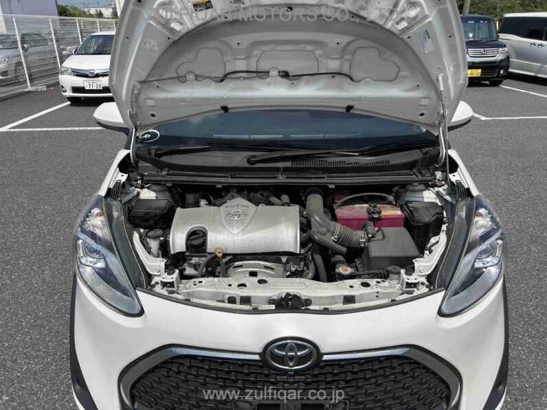 
								2019 Toyota Sienta full									