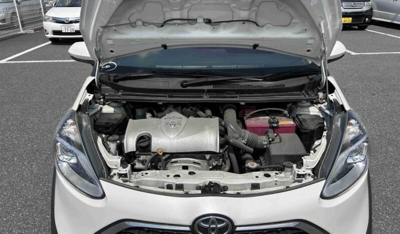 
								2019 Toyota Sienta full									