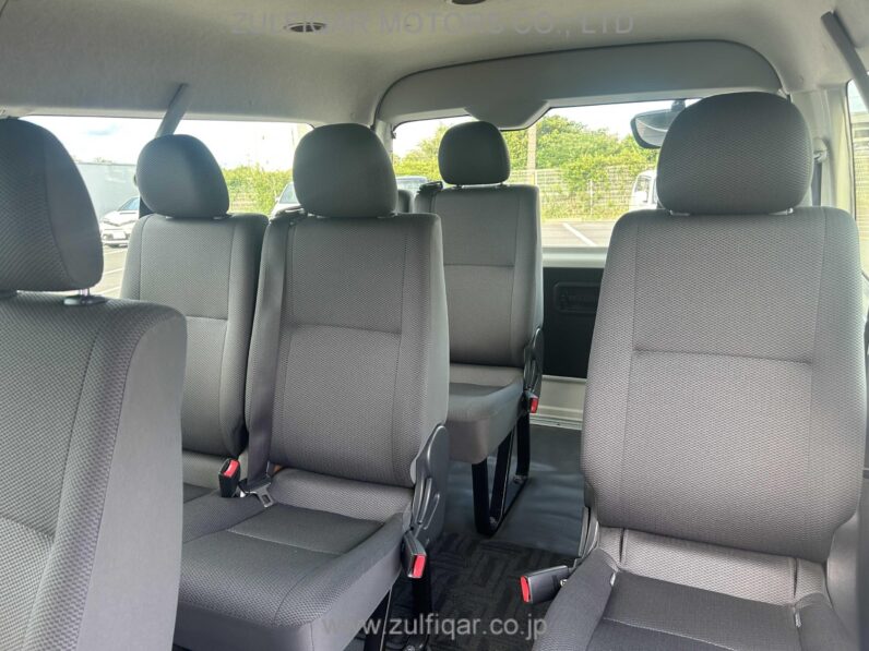 
								2018 Toyota Hiace (Commuter) full									