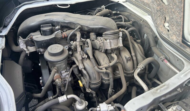 
								2018 Toyota Hiace (Commuter) full									