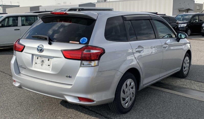 
								2021 Toyota Corolla Fielder 1.5L Hybrid full									