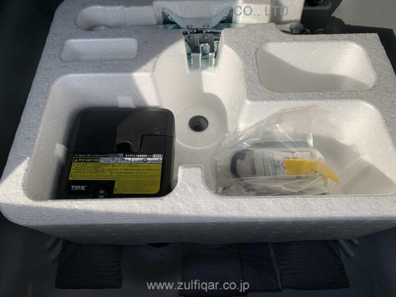 
								2021 Toyota Corolla Fielder 1.5L Hybrid full									