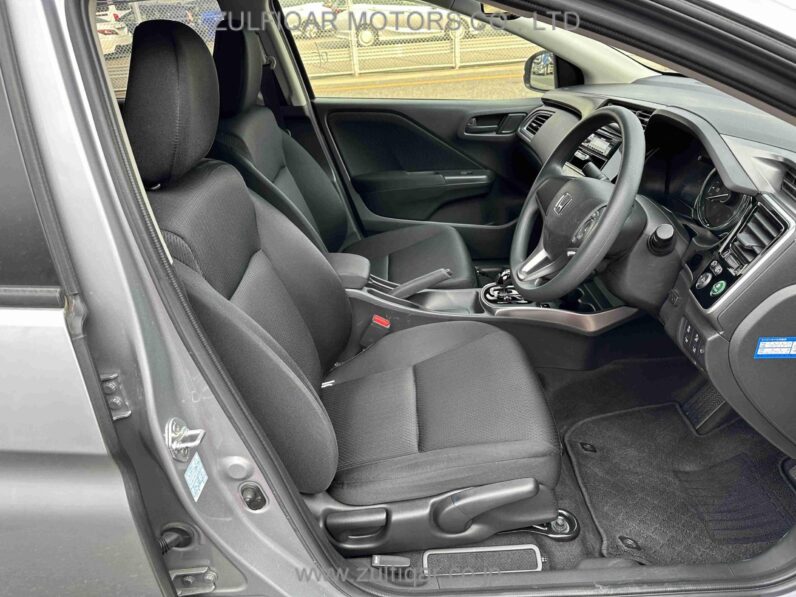 
								2019 Honda Grace full									